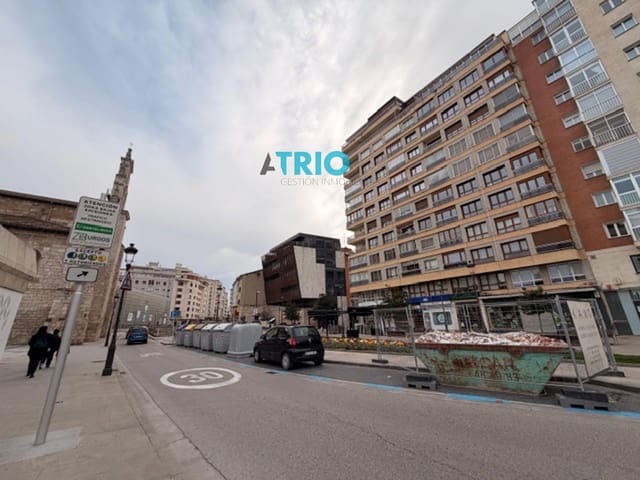 4 bedroom Flat for sale in Burgos city - € 319,000 (Ref: 9684391)
