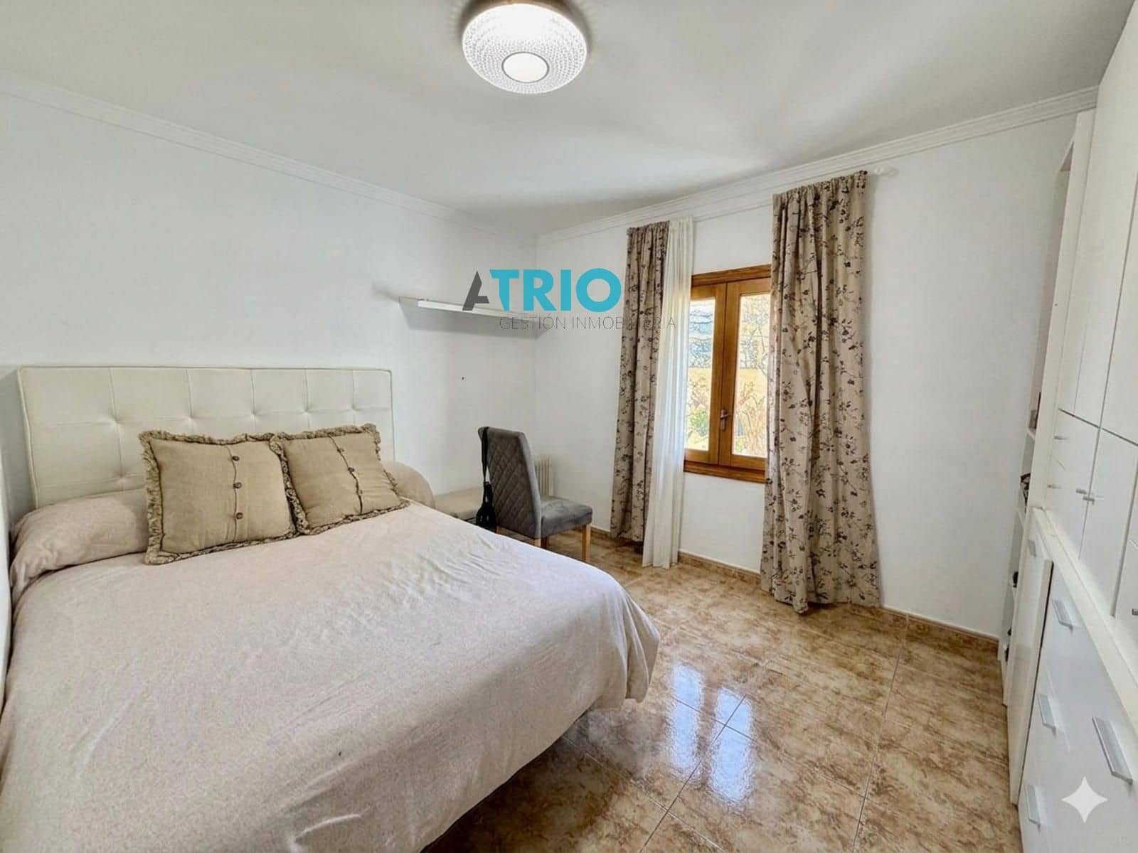 3 bedroom Flat for sale in Palma de Mallorca - € 270,000 (Ref: 9747093)