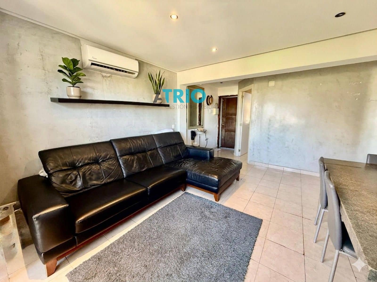 3 bedroom Flat for sale in Palma de Mallorca - € 295,000 (Ref: 9747255)