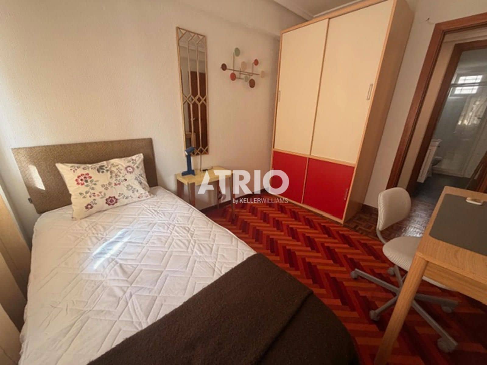 4 soverom Penthouse til leie i Burgos by - € 1 000 (Ref: 9756778)