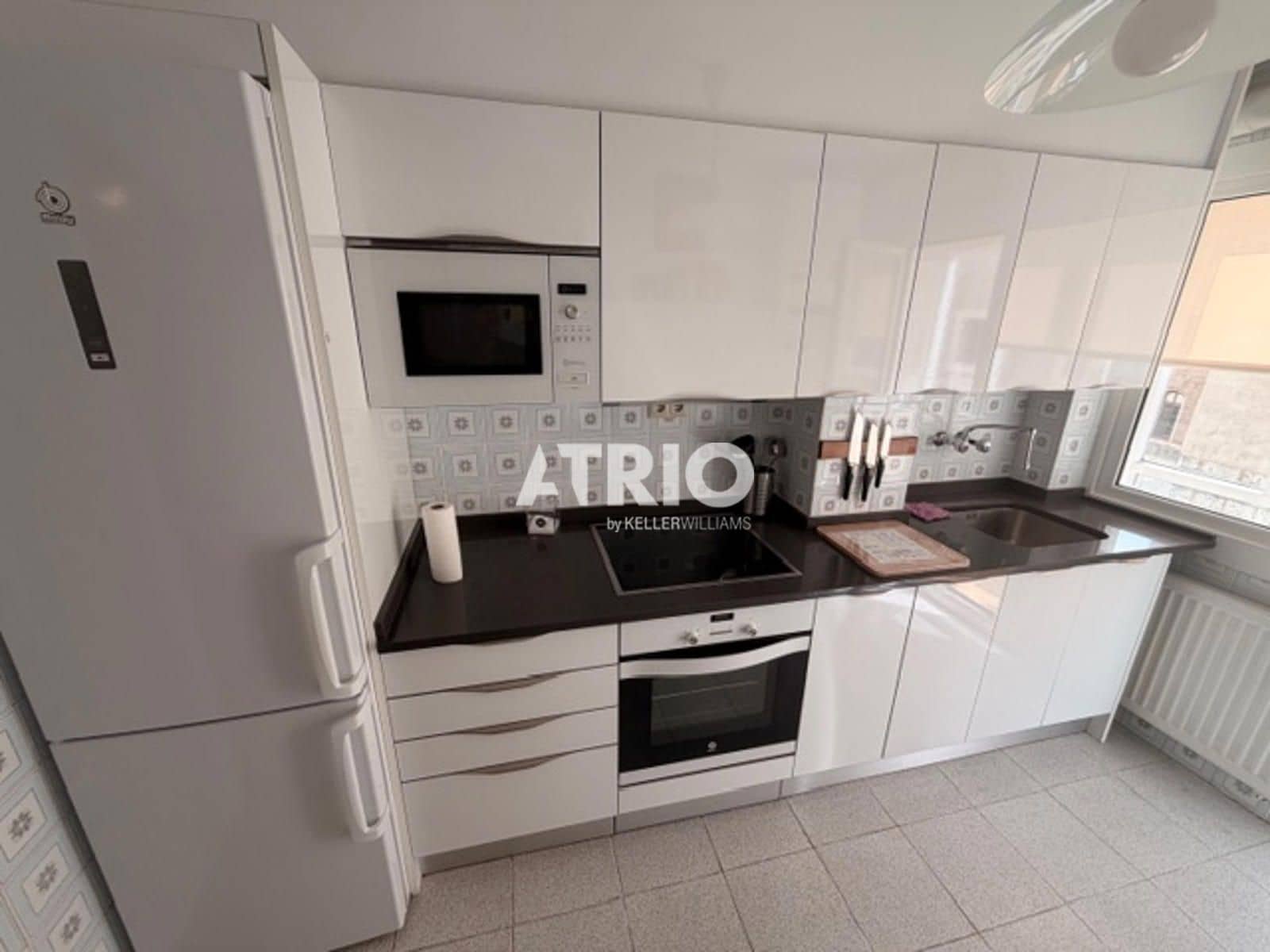 4 soverom Penthouse til leie i Burgos by - € 1 000 (Ref: 9756778)