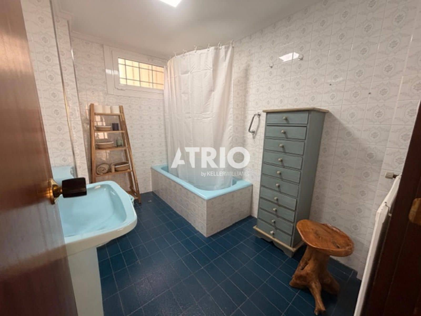 4 soverom Penthouse til leie i Burgos by - € 1 000 (Ref: 9756778)