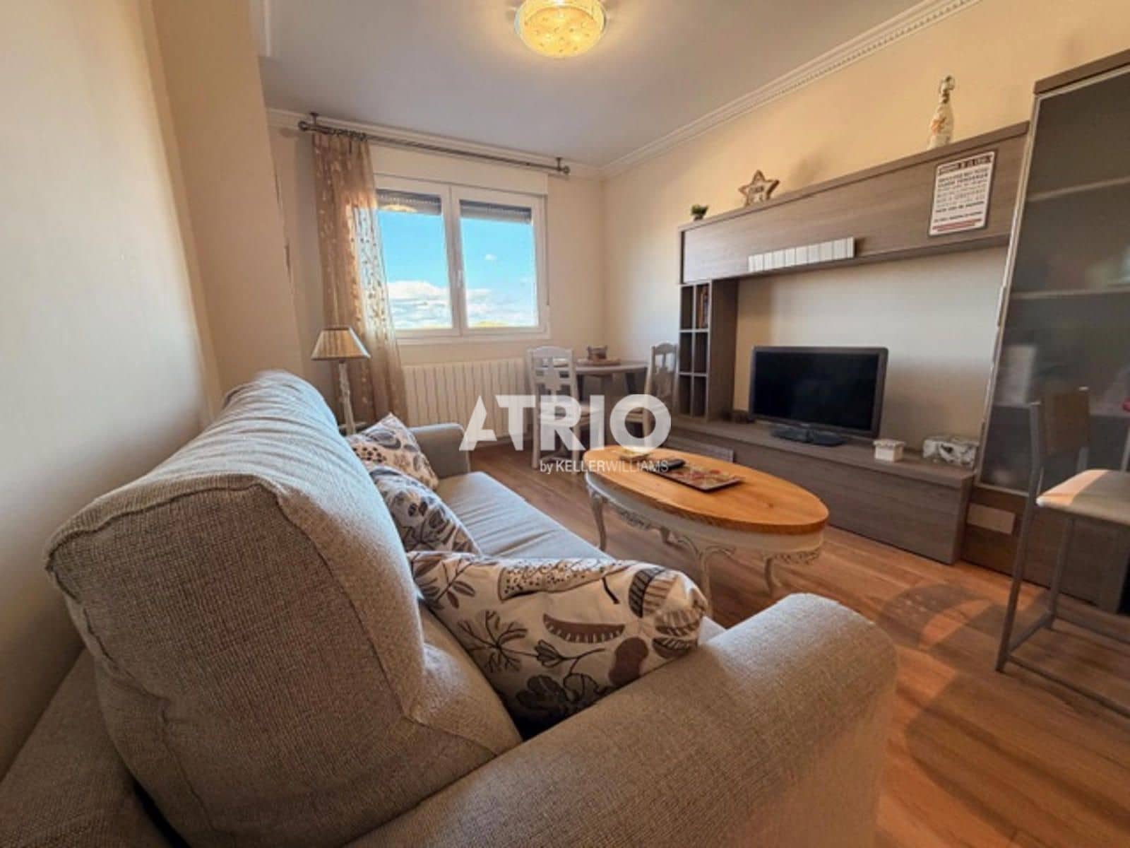 1 bedroom Flat for rent in Burgos city with garage - € 750 (Ref: 9773563)