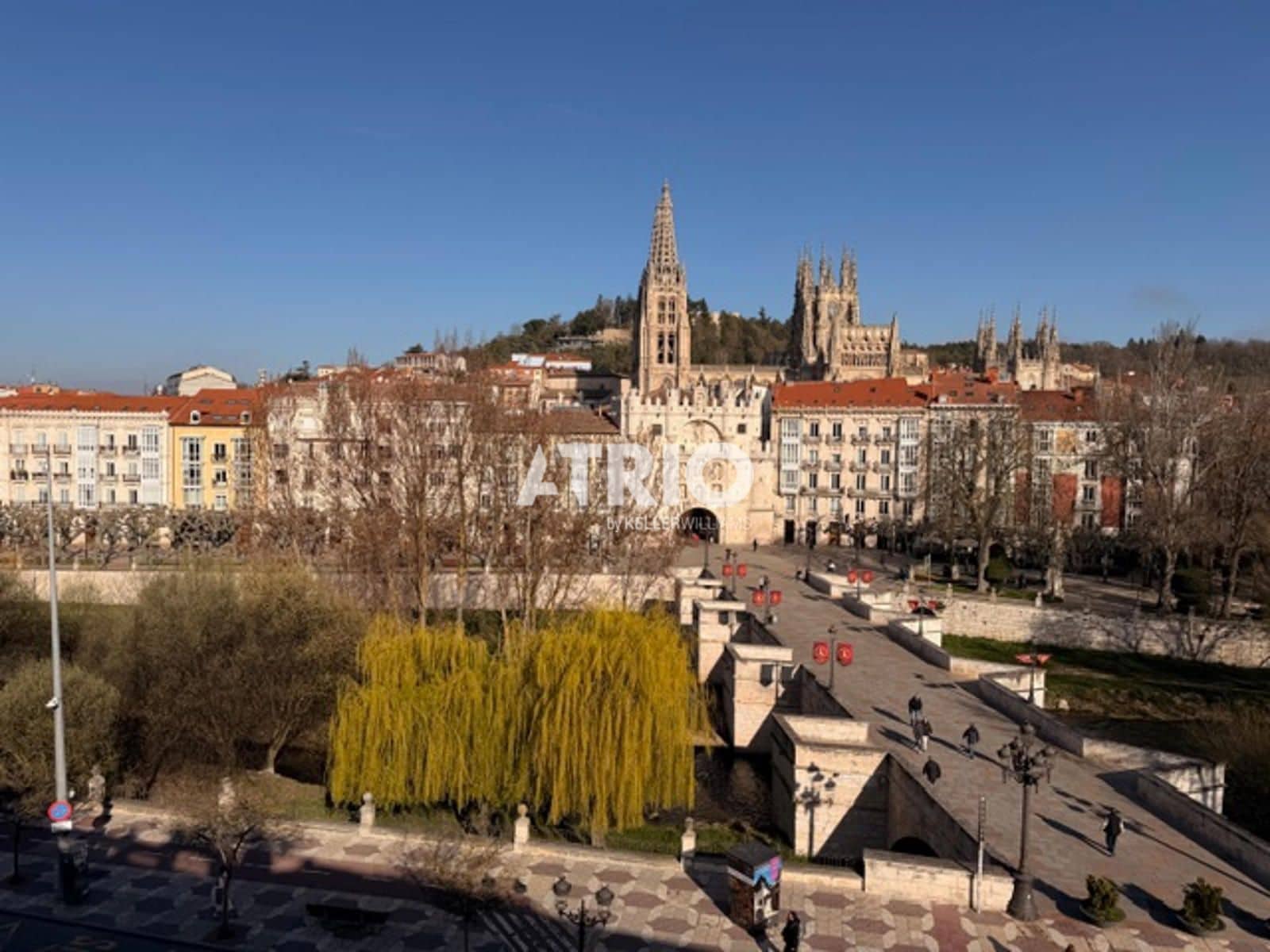 3 sypialnia Penthouse na sprzedaż w Miasto Burgos - 220 000 € (Ref: 9780015)