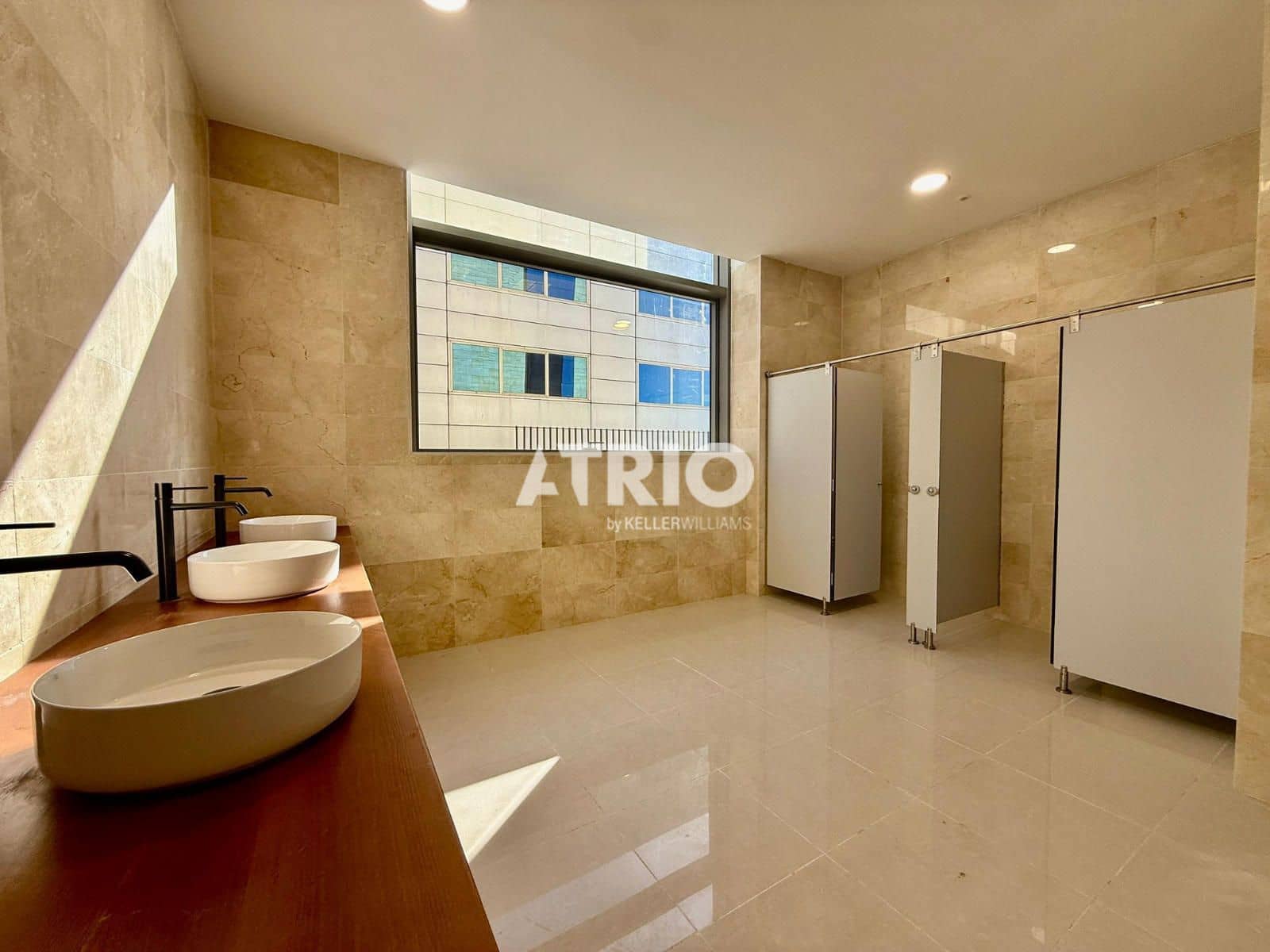 Commercial for rent in Palma de Mallorca with garage - € 20,000 (Ref: 9807289)