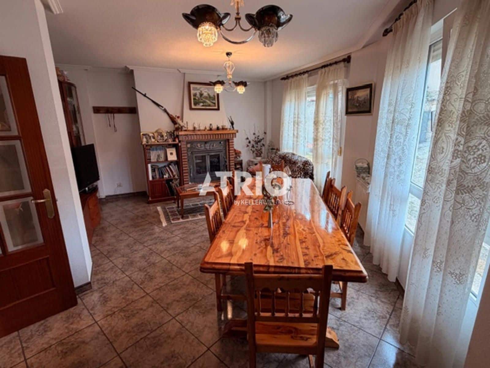 7 sovrum Villa till salu i Lerma med garage - 175 000 € (Ref: 9807539)