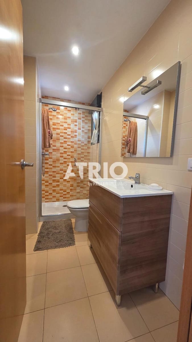 4 bedroom Townhouse for sale in Burgos city with garage - € 639,000 (Ref: 9816209)