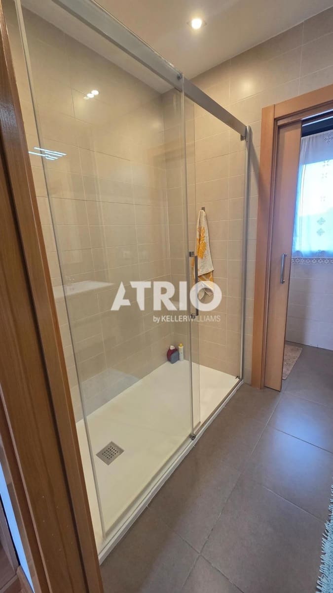 4 bedroom Townhouse for sale in Burgos city with garage - € 639,000 (Ref: 9816209)
