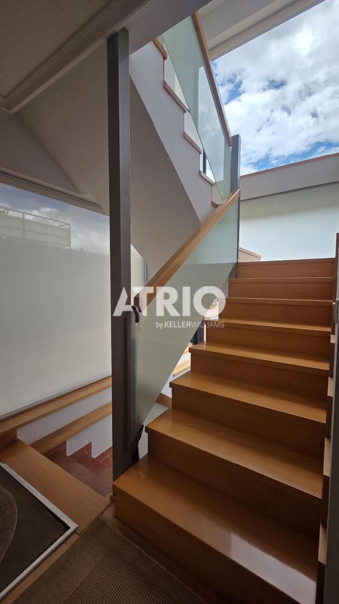 4 bedroom Townhouse for sale in Burgos city with garage - € 639,000 (Ref: 9816209)