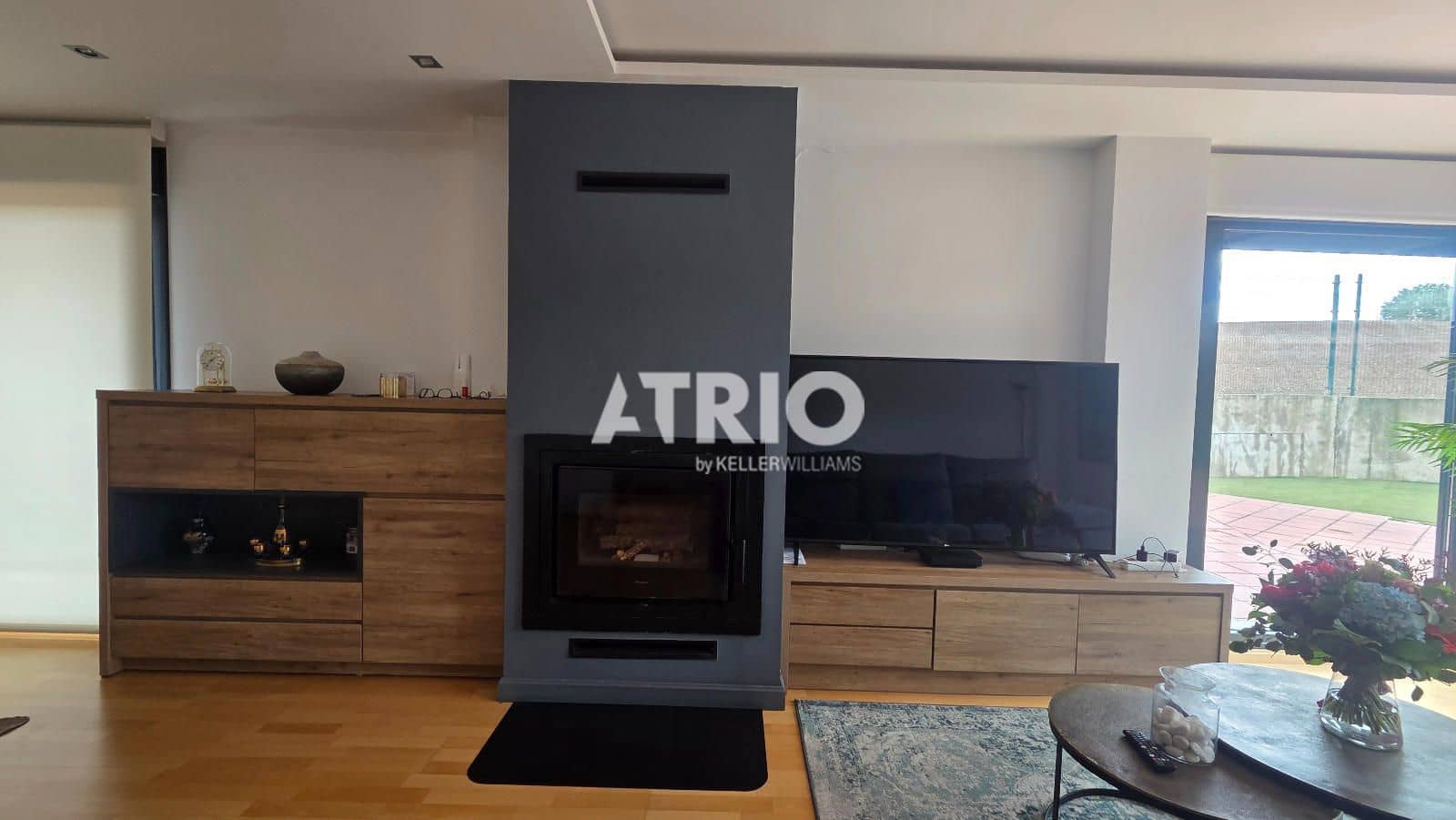 4 bedroom Townhouse for sale in Burgos city with garage - € 639,000 (Ref: 9816209)