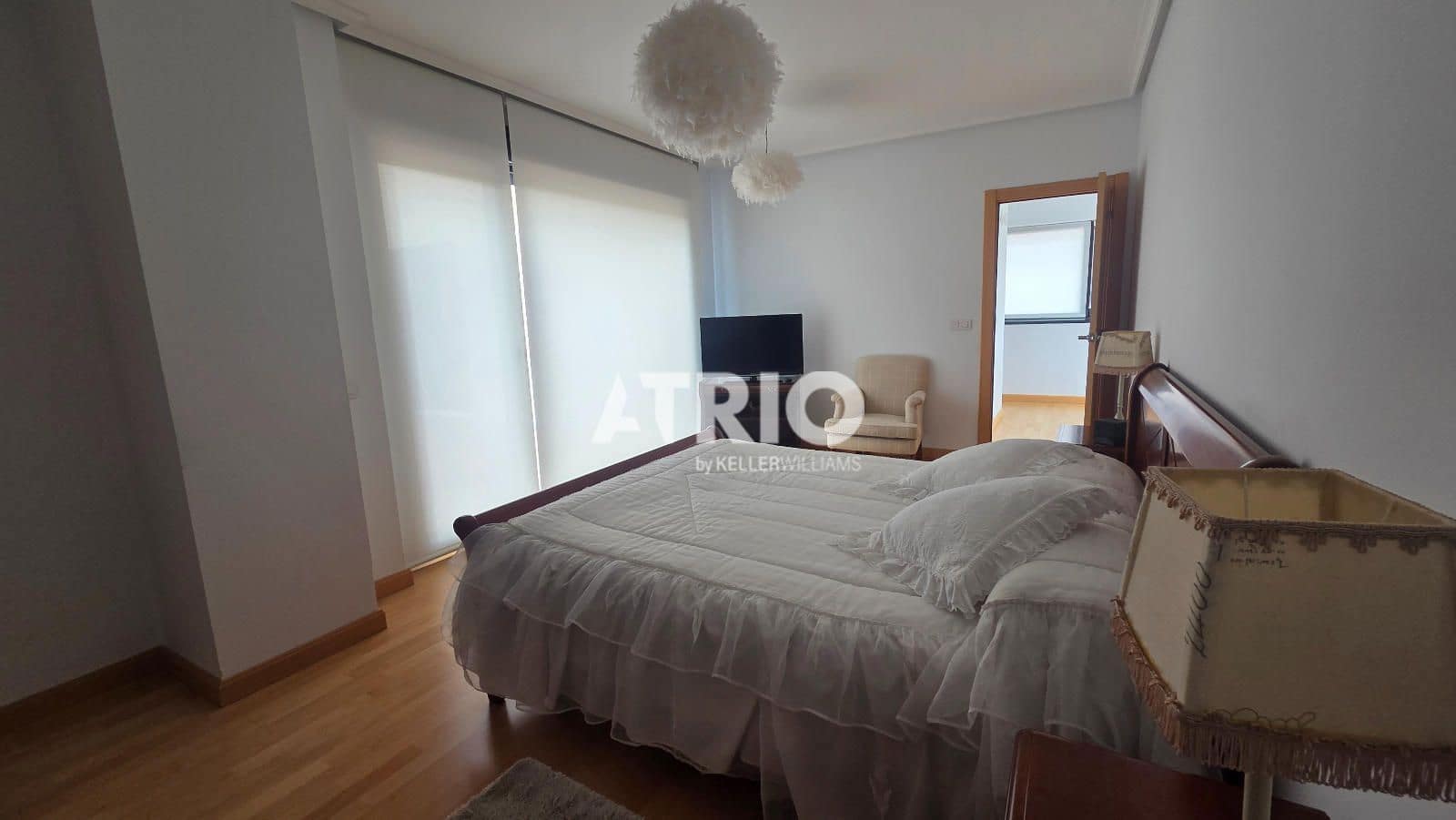 4 bedroom Townhouse for sale in Burgos city with garage - € 639,000 (Ref: 9816209)