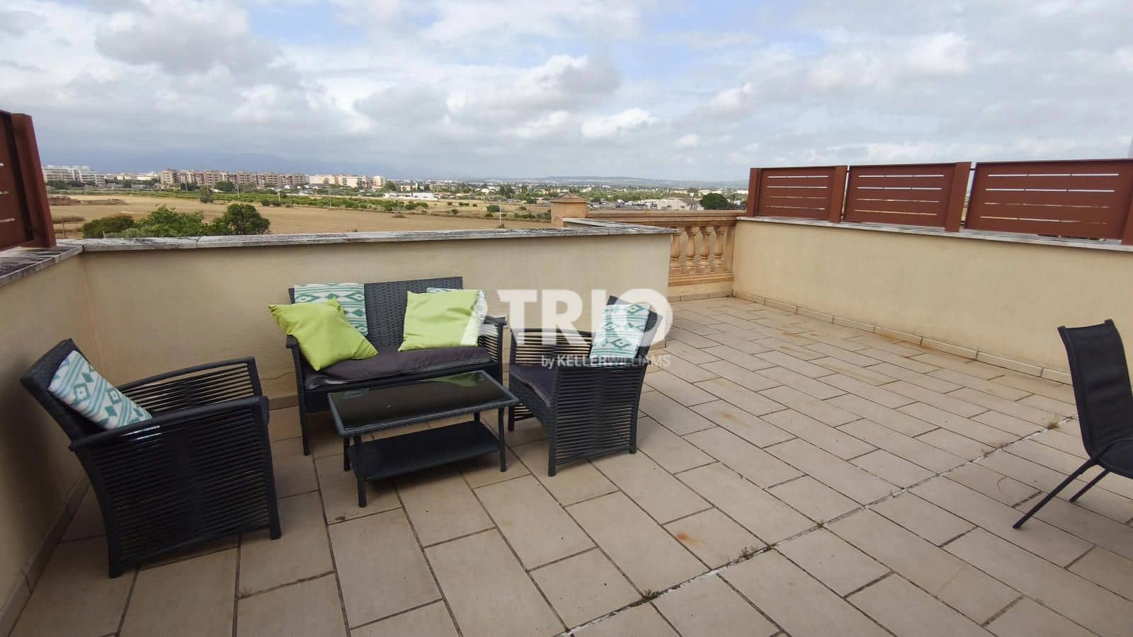 1 makuuhuone Asunto vuokrattavana paikassa Palma de Mallorca mukana uima-altaan 
autotalli - 1 350 € (Ref: 9819273)