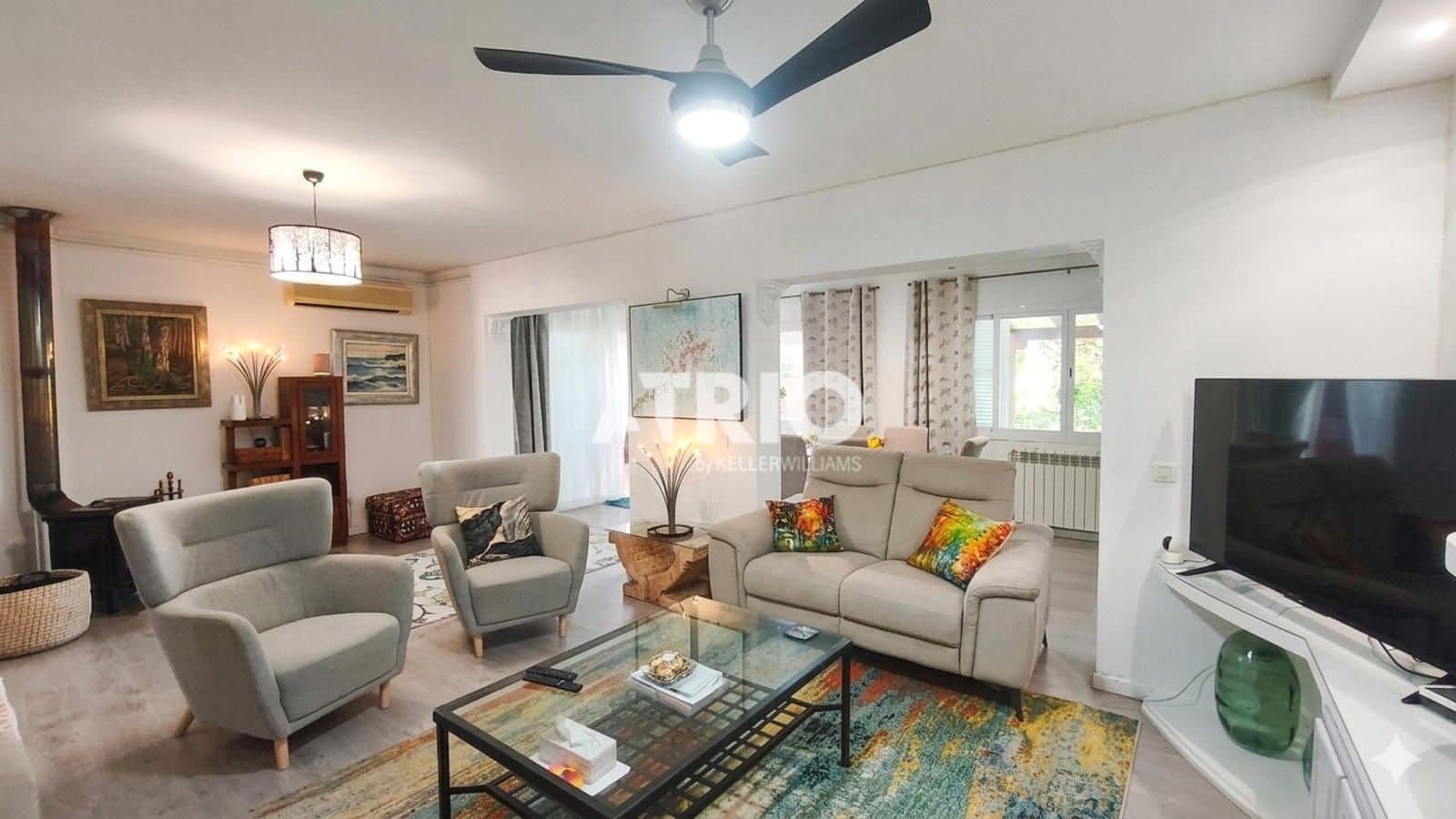 4 bedroom Villa for sale in Llucmajor with garage - € 695,000 (Ref: 9832987)