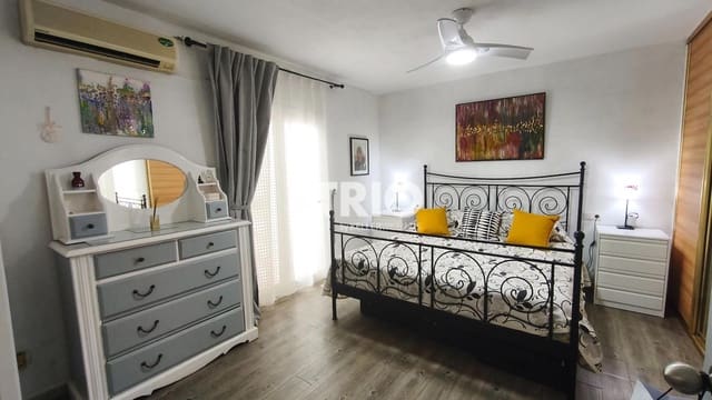 Chalet de 4 habitaciones en Llucmajor en venta con garaje - 695.000 € (Ref: 9832987)