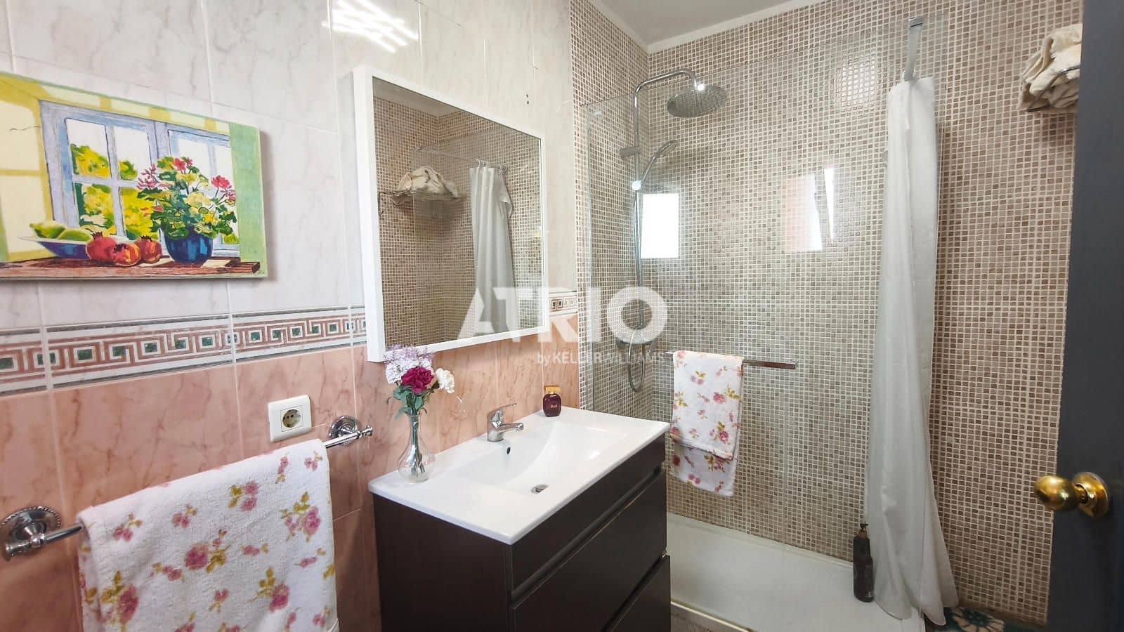 4 bedroom Villa for sale in Llucmajor with garage - € 695,000 (Ref: 9832987)