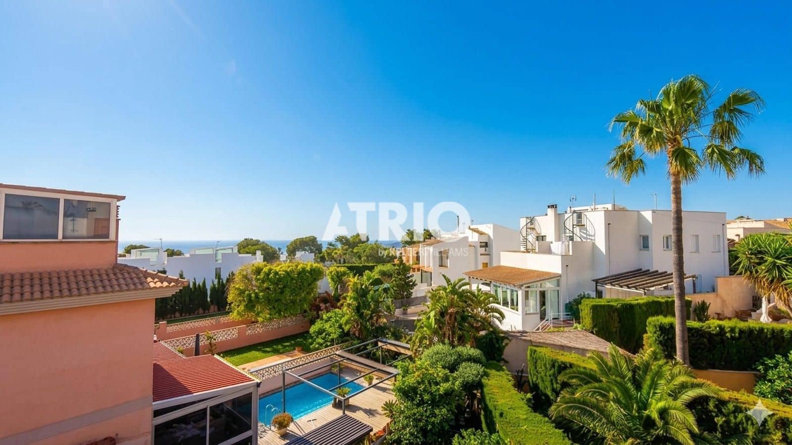 4 bedroom Villa for sale in Llucmajor with garage - € 695,000 (Ref: 9832987)