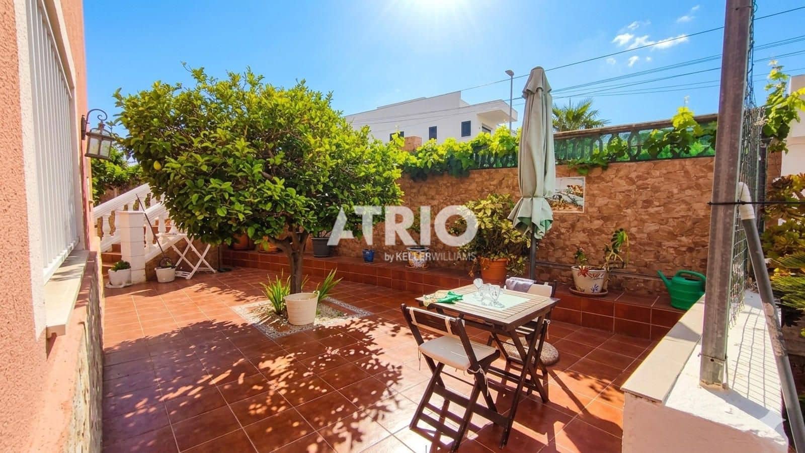 4 bedroom Villa for sale in Llucmajor with garage - € 695,000 (Ref: 9832987)