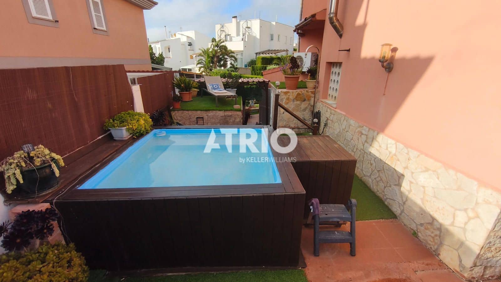 4 bedroom Villa for sale in Llucmajor with garage - € 695,000 (Ref: 9832987)