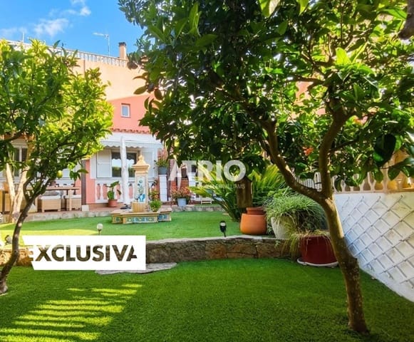 Chalet de 4 habitaciones en Llucmajor en venta con garaje - 695.000 € (Ref: 9832987)