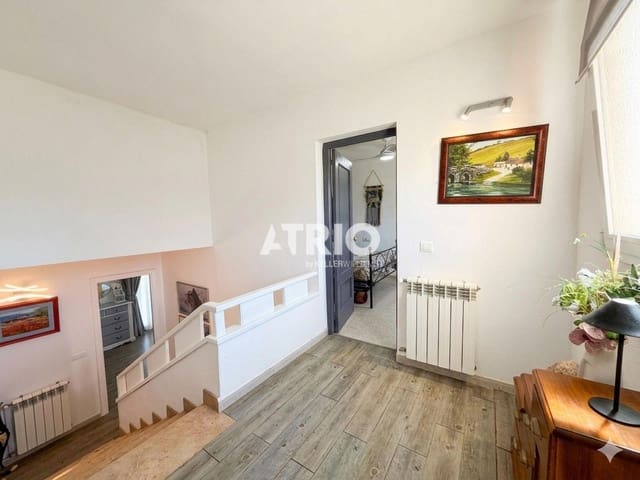 4 chambre Villa/Maison à vendre à Llucmajor avec garage - 695 000 € (Ref: 9832987)