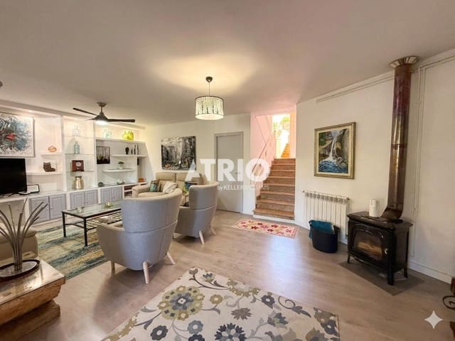 4 chambre Villa/Maison à vendre à Llucmajor avec garage - 695 000 € (Ref: 9832987)