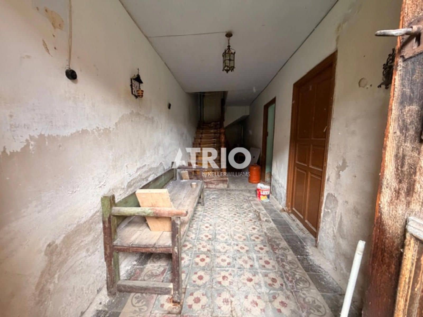 7 bedroom Villa for sale in Burgos city - € 75,000 (Ref: 9834305)