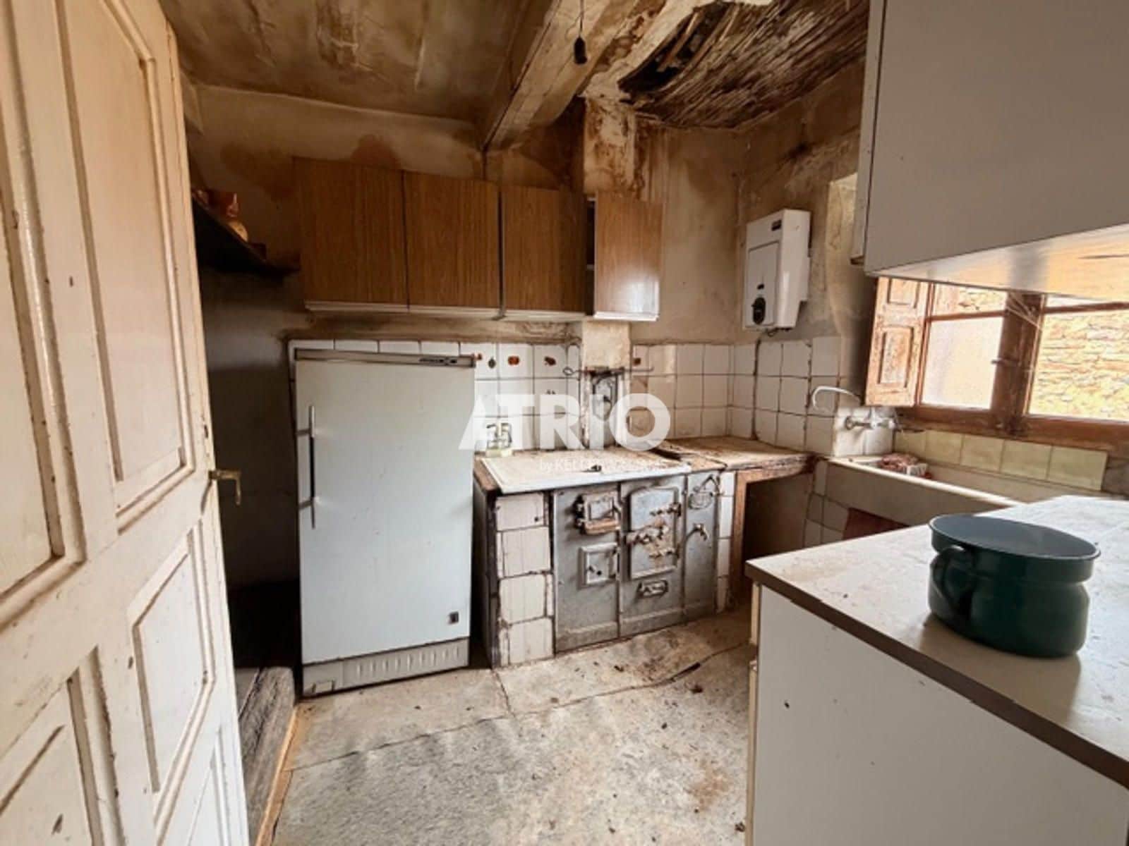 7 bedroom Villa for sale in Burgos city - € 75,000 (Ref: 9834305)