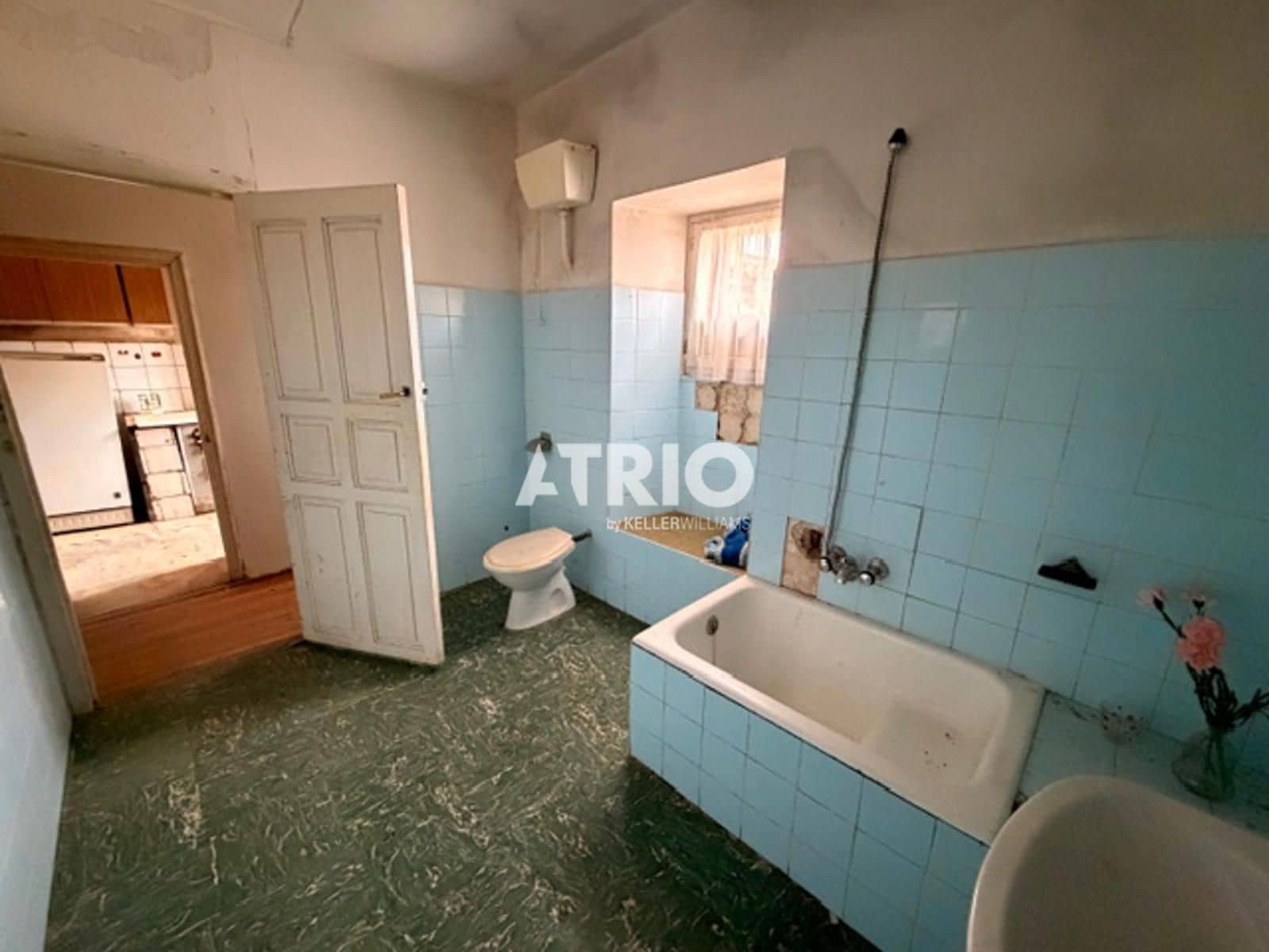 7 bedroom Villa for sale in Burgos city - € 75,000 (Ref: 9834305)