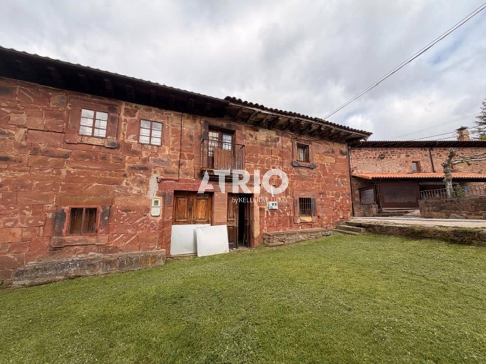 7 bedroom Villa for sale in Burgos city - € 75,000 (Ref: 9834305)