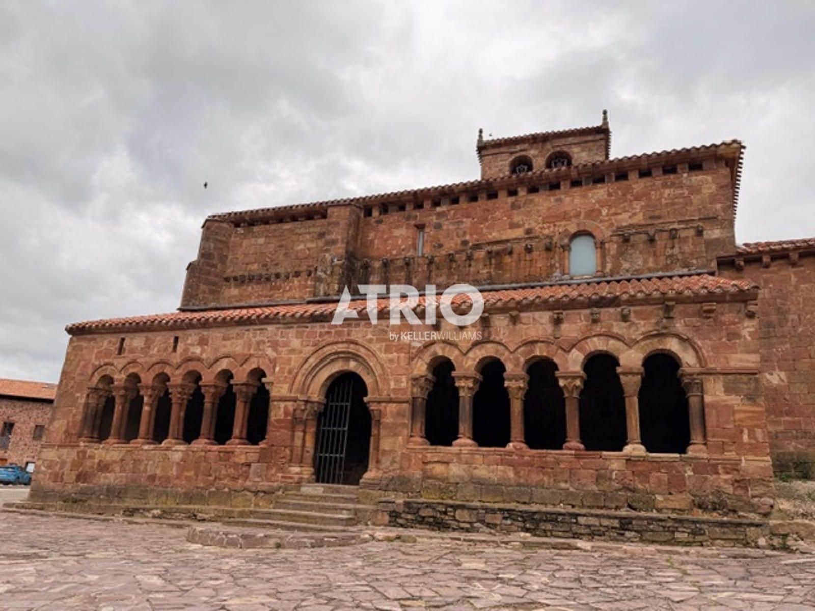 7 bedroom Villa for sale in Burgos city - € 75,000 (Ref: 9834305)