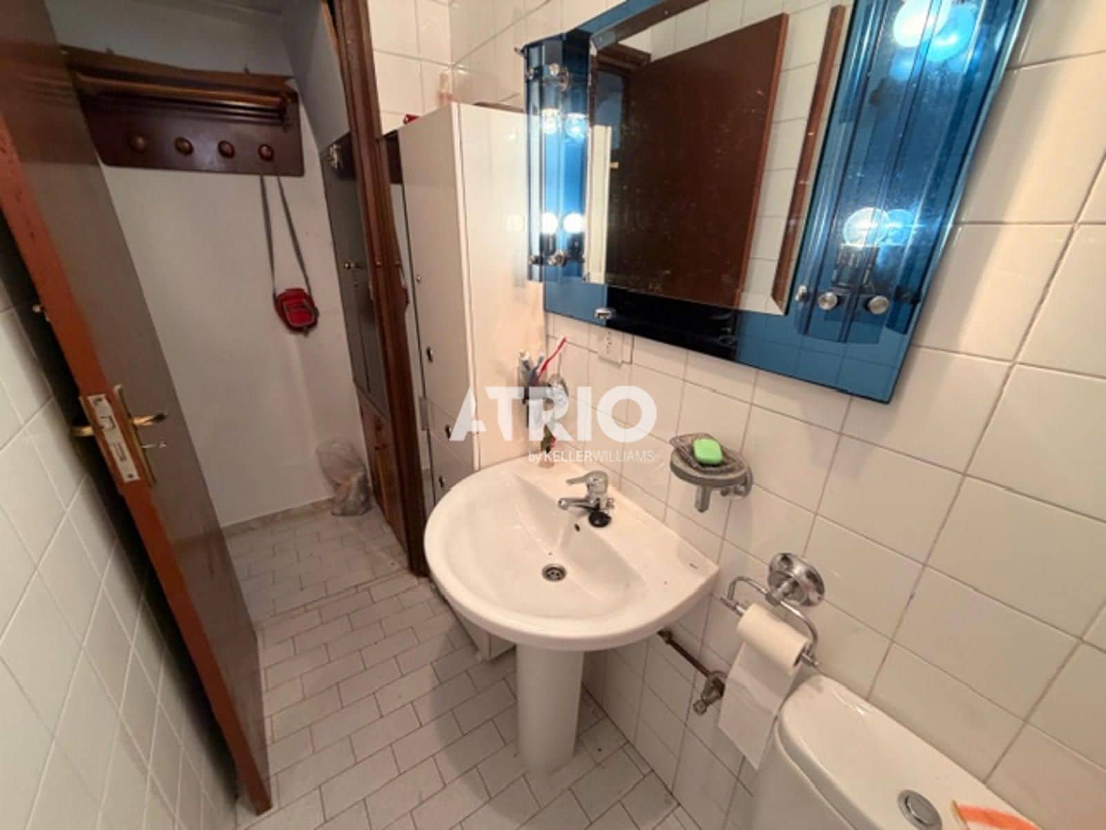 3 bedroom Flat for sale in Burgos city - € 45,000 (Ref: 9834873)