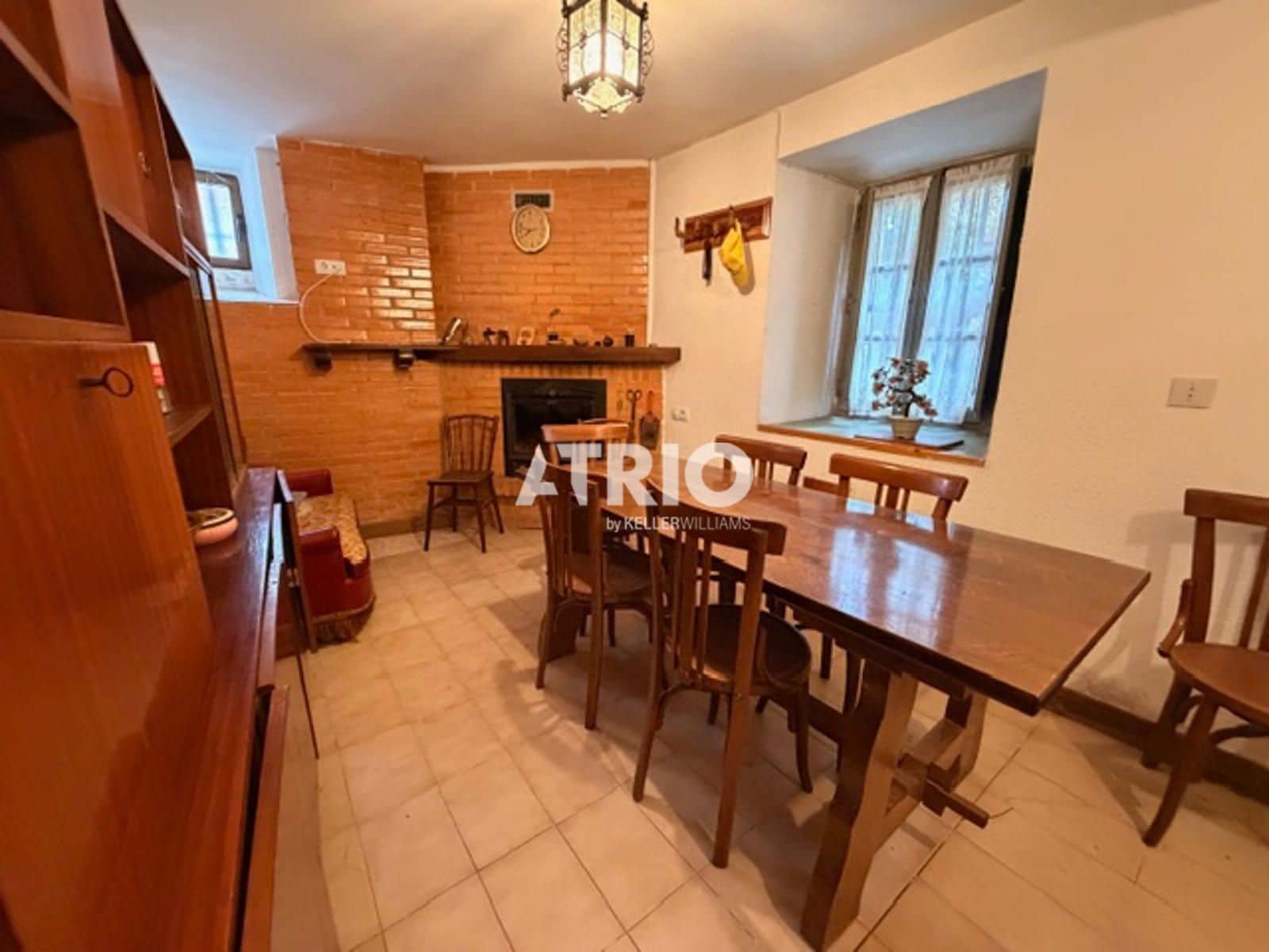 3 bedroom Flat for sale in Burgos city - € 45,000 (Ref: 9834873)
