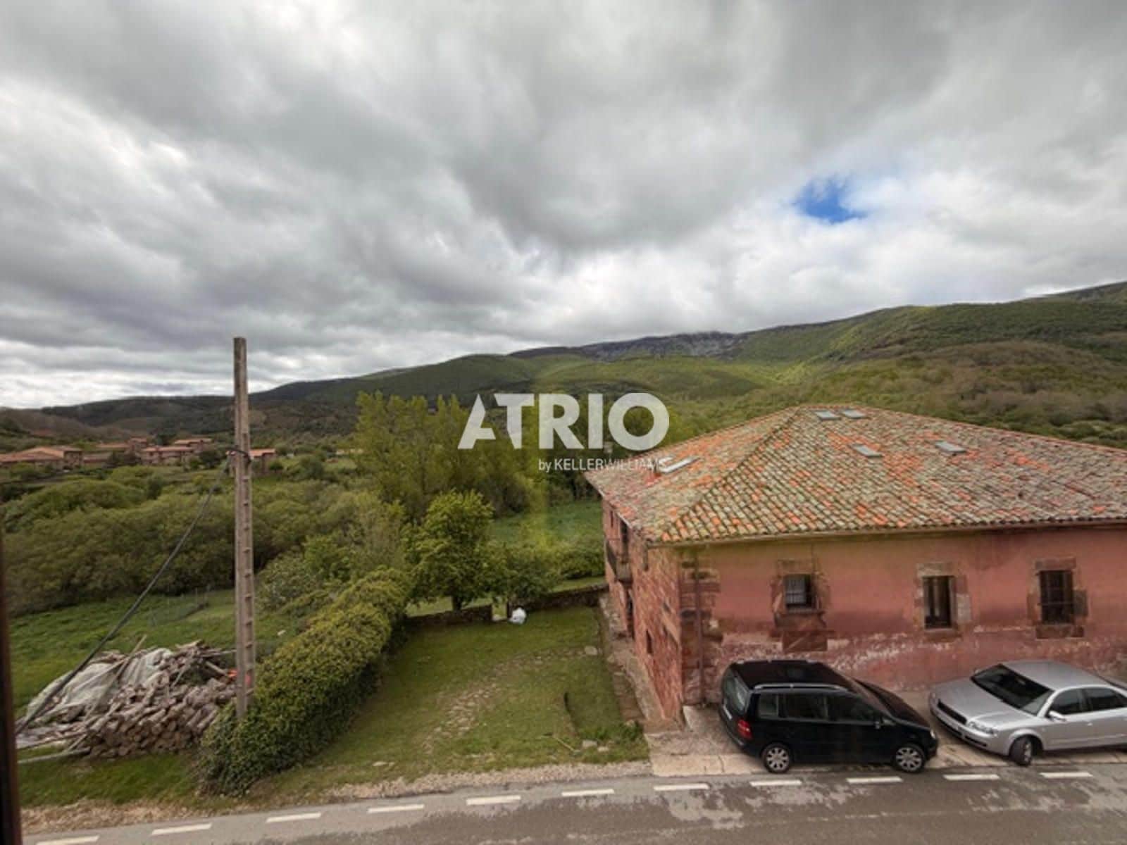 3 bedroom Flat for sale in Burgos city - € 45,000 (Ref: 9834873)