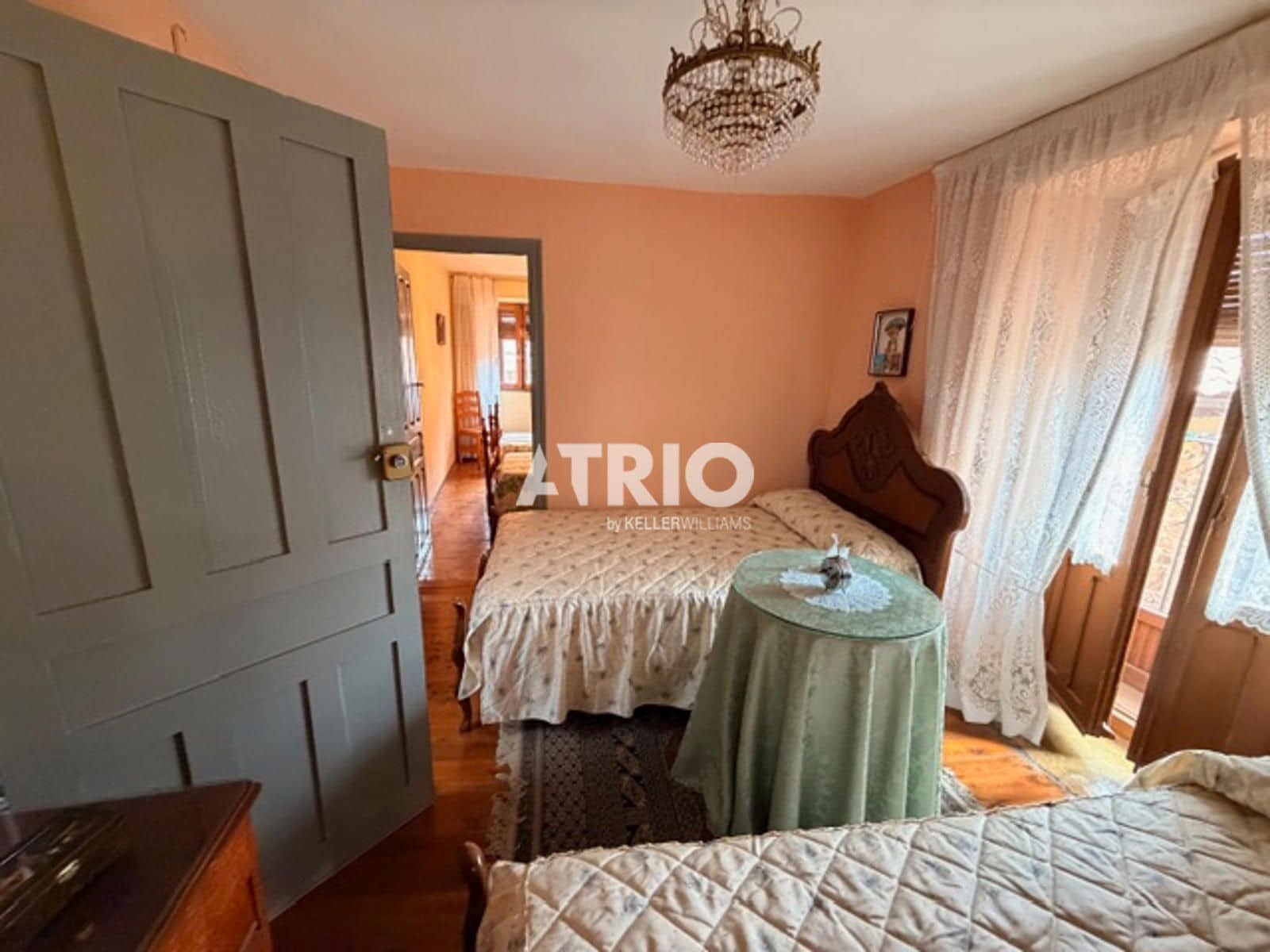 3 bedroom Flat for sale in Burgos city - € 45,000 (Ref: 9834873)