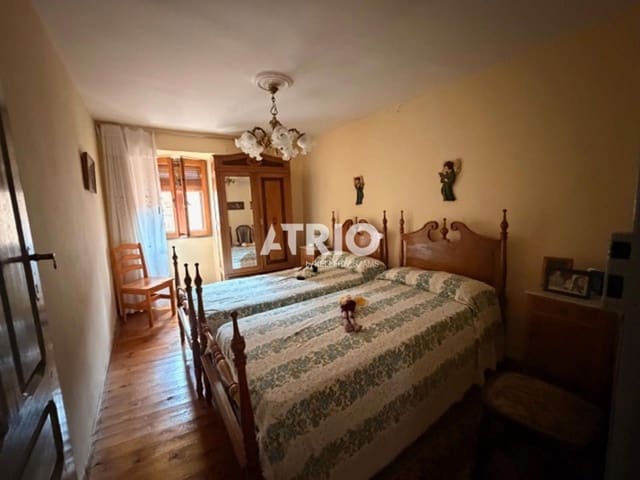 3 soveværelse Lejlighed til salg i Burgos by - € 45.000 (Ref: 9834873)