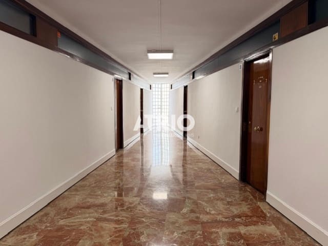Kantoor te huur in Burgos stad - € 350 (Ref: 9844427)