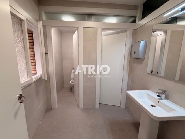 Kantoor te huur in Burgos stad - € 350 (Ref: 9844427)