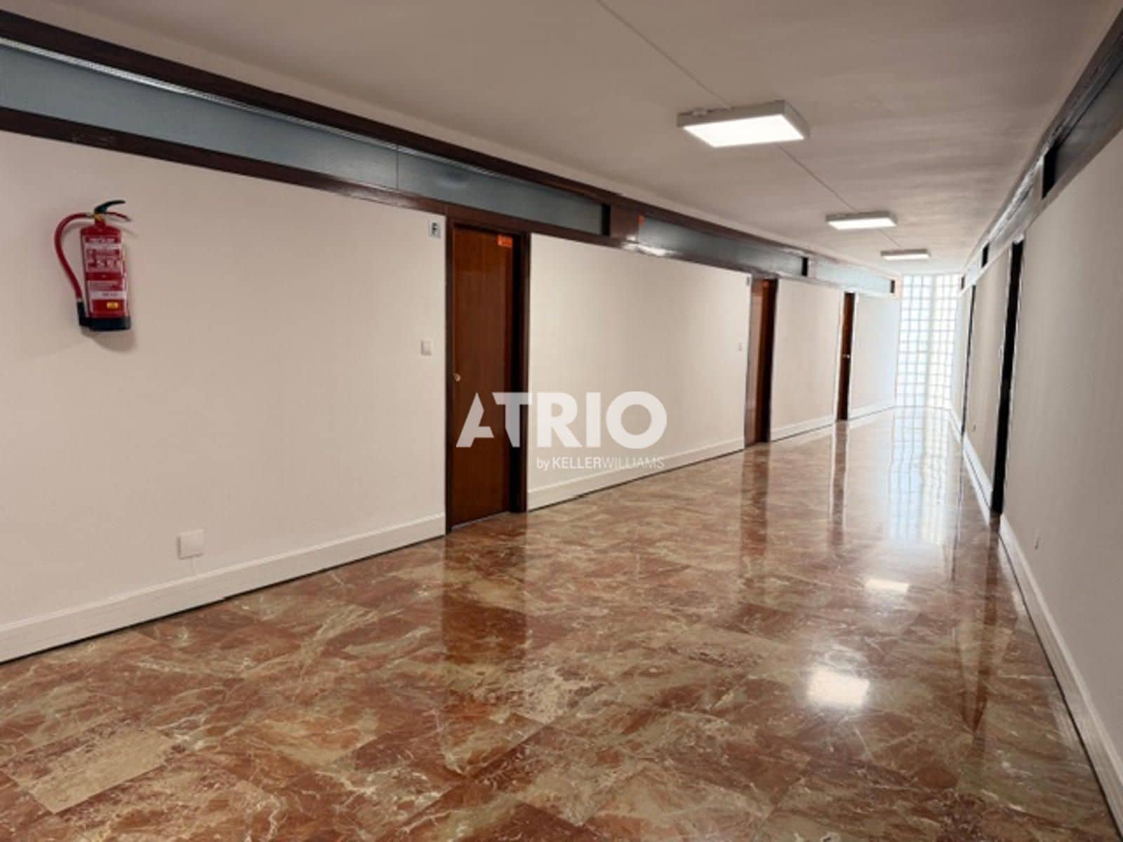 Office for rent in Burgos city - € 350 (Ref: 9844427)