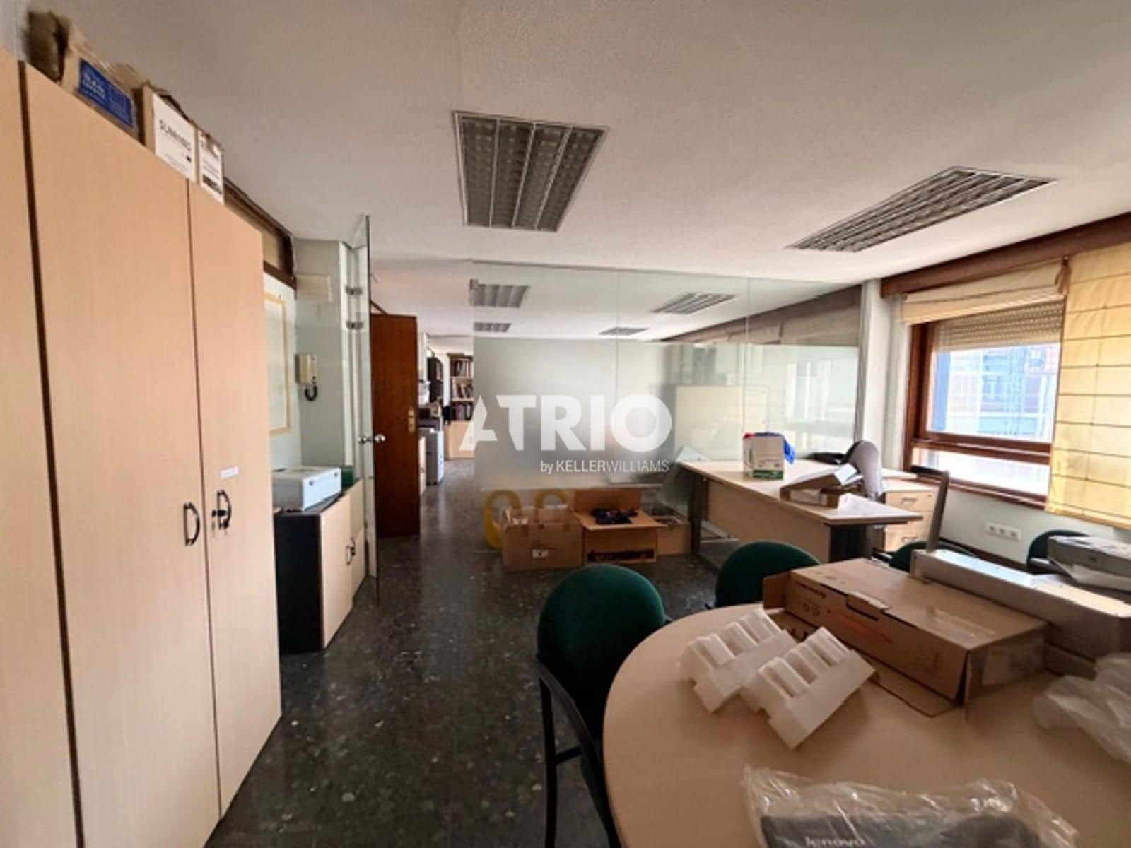 Office for rent in Burgos city - € 350 (Ref: 9844427)