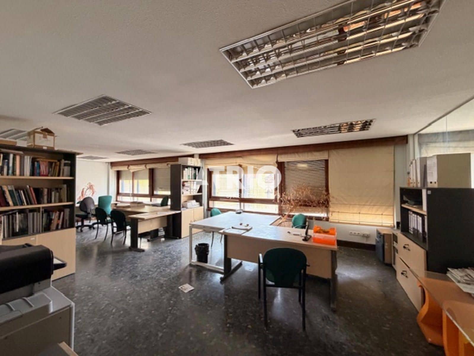 Office for rent in Burgos city - € 350 (Ref: 9844427)