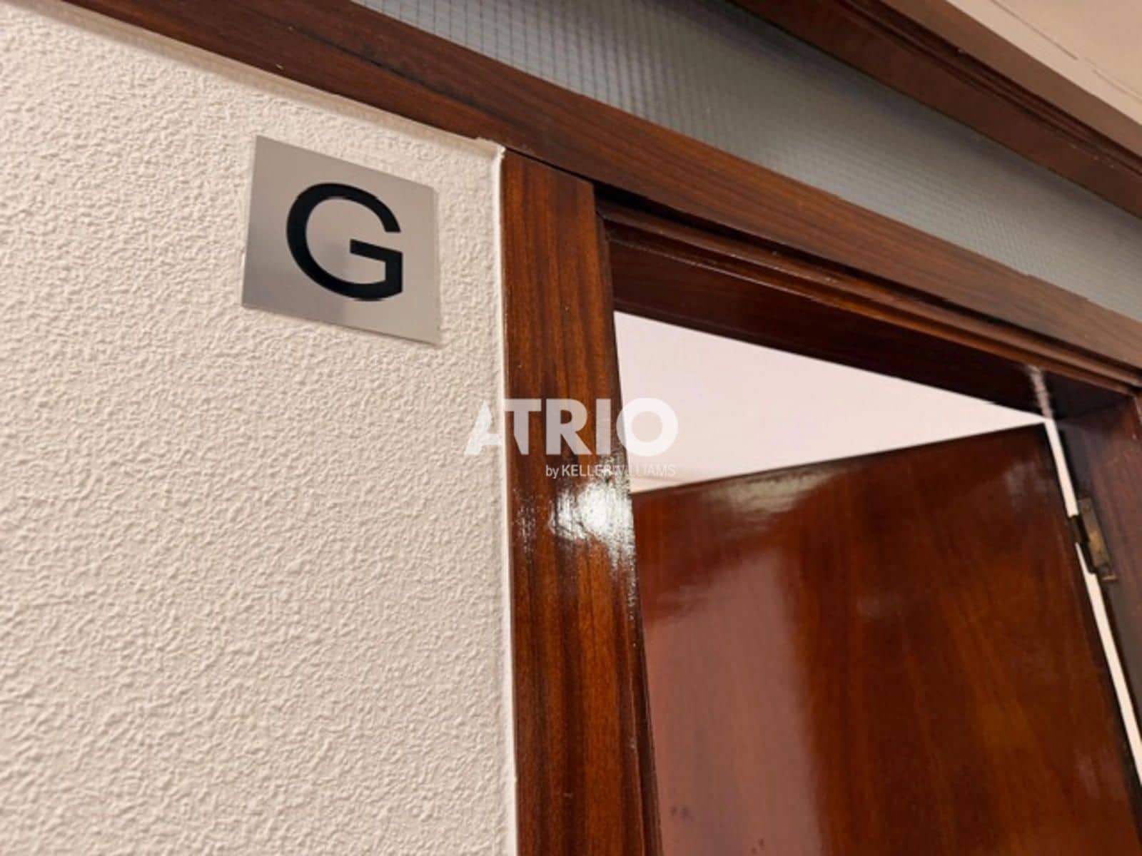 Office for rent in Burgos city - € 350 (Ref: 9844427)