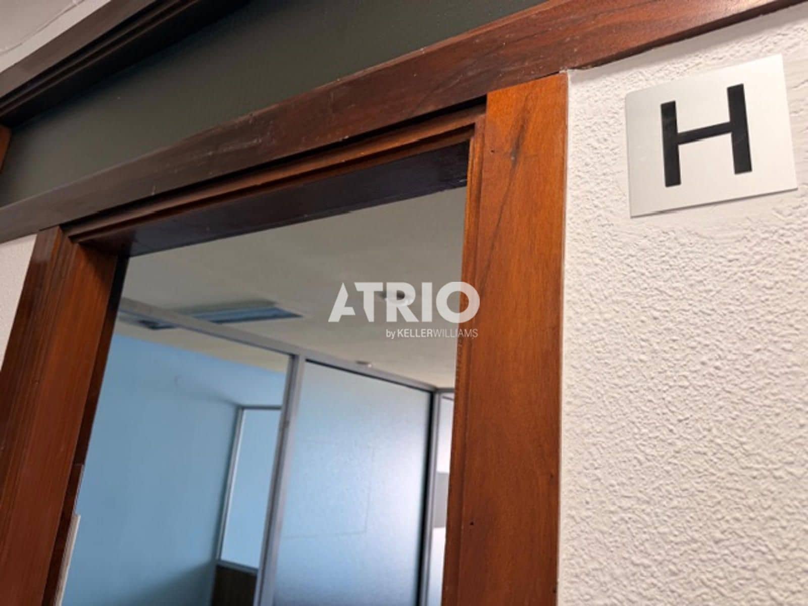 Office for rent in Burgos city - € 350 (Ref: 9844427)