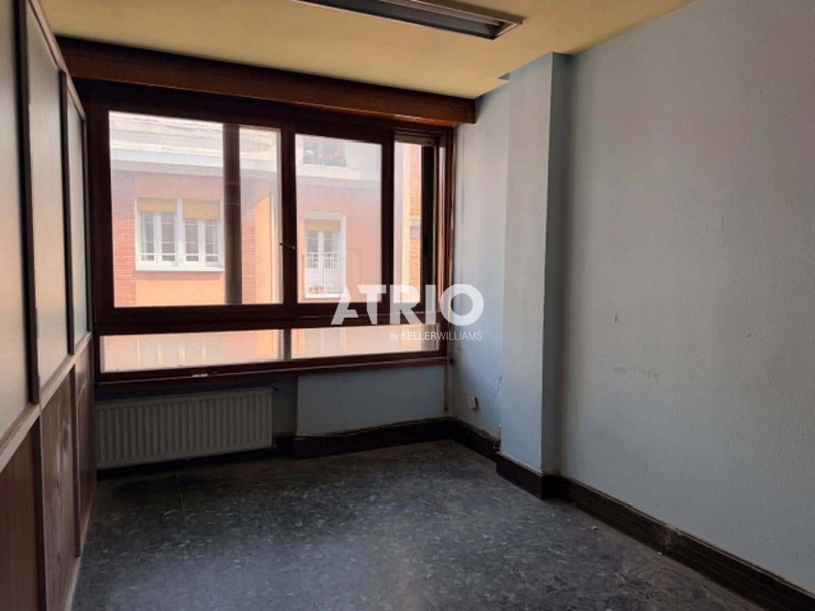 Office for rent in Burgos city - € 350 (Ref: 9844427)