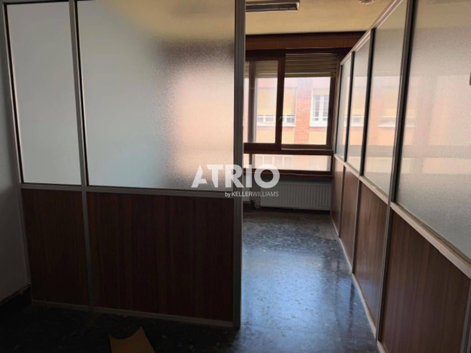 Office for rent in Burgos city - € 350 (Ref: 9844427)