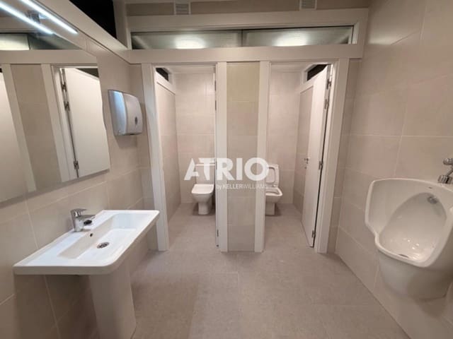 Kantoor te huur in Burgos stad - € 350 (Ref: 9844427)