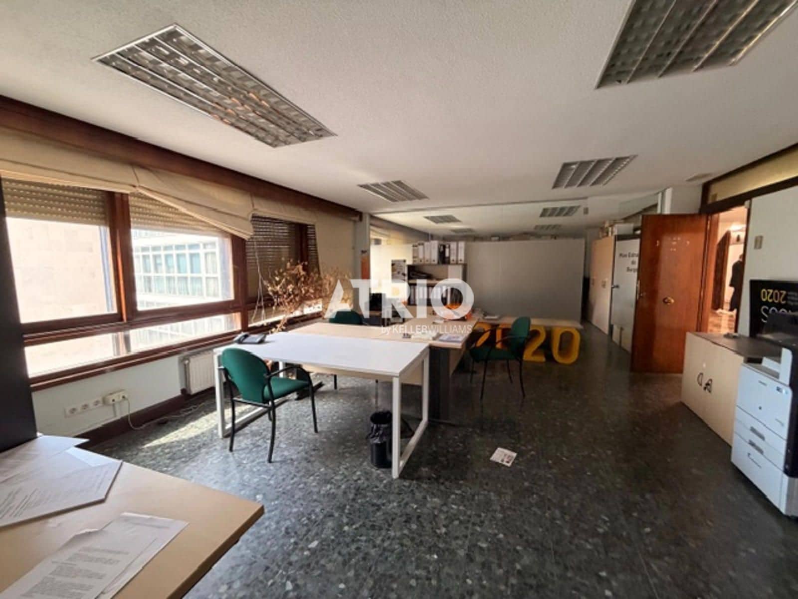 Office for rent in Burgos city - € 350 (Ref: 9844427)