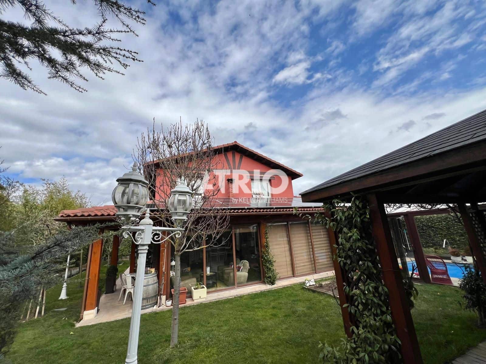 3 bedroom Villa for sale in Arcos with pool garage - € 360,000 (Ref: 9844700)