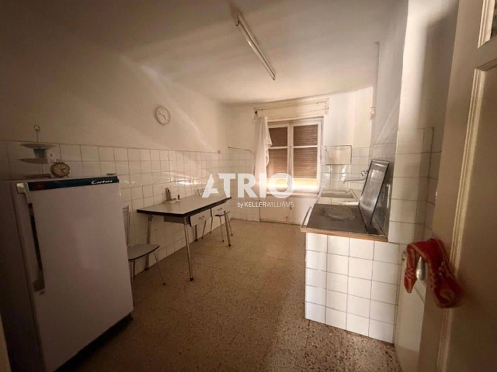 4 bedroom Flat for sale in Burgos city - € 175,000 (Ref: 9854282)