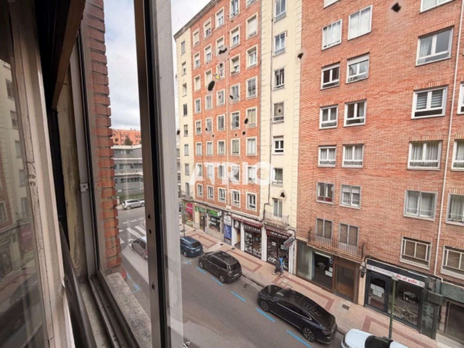 4 bedroom Flat for sale in Burgos city - € 175,000 (Ref: 9854282)