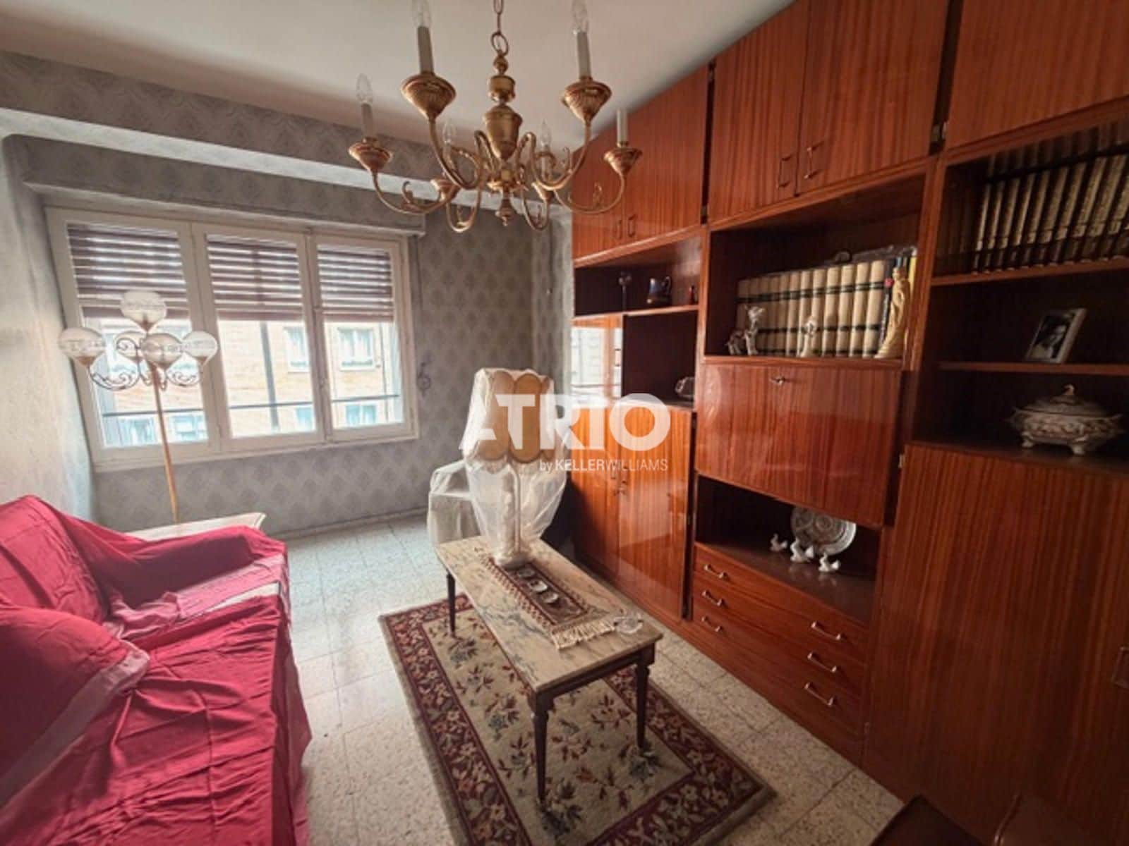 4 bedroom Flat for sale in Burgos city - € 175,000 (Ref: 9854282)